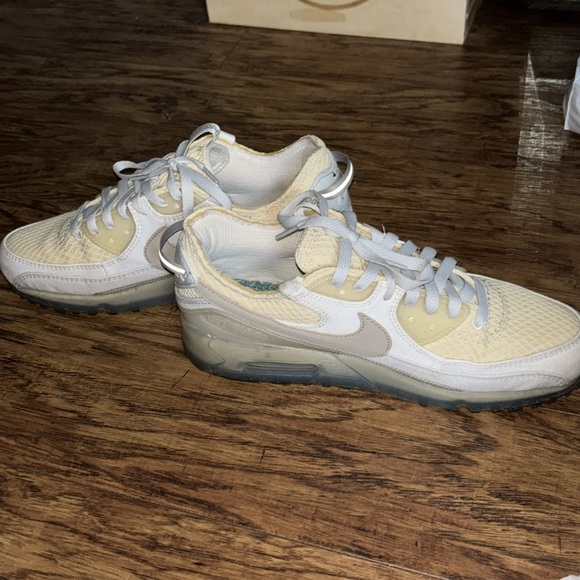 Nike Air Max Terrascape 90s - Picture 3 of 5